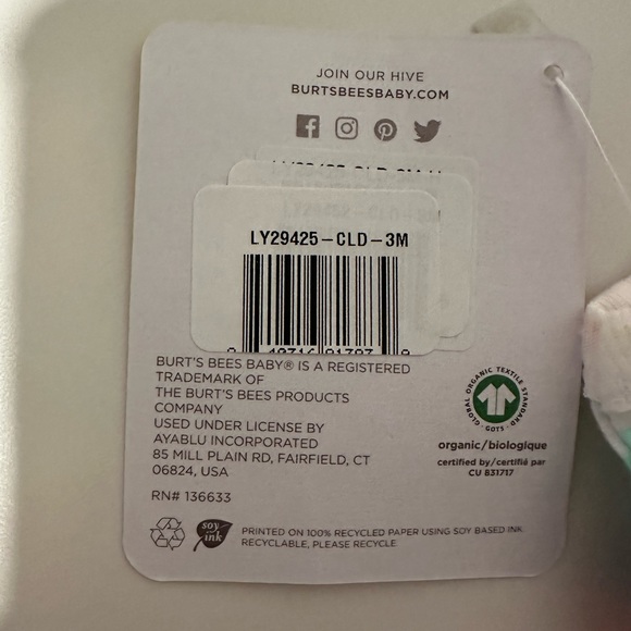 NWT and DEFECT Burt’s Bees Baby 0-3M Watercolor Rainbow Stripe Romper - Picture 4 of 8